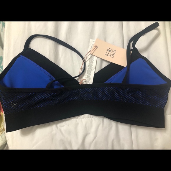 Fabletics Demi Lovato Collection Sports Bra - Picture 7 of 7